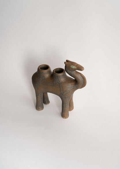 Camello Candle Holder