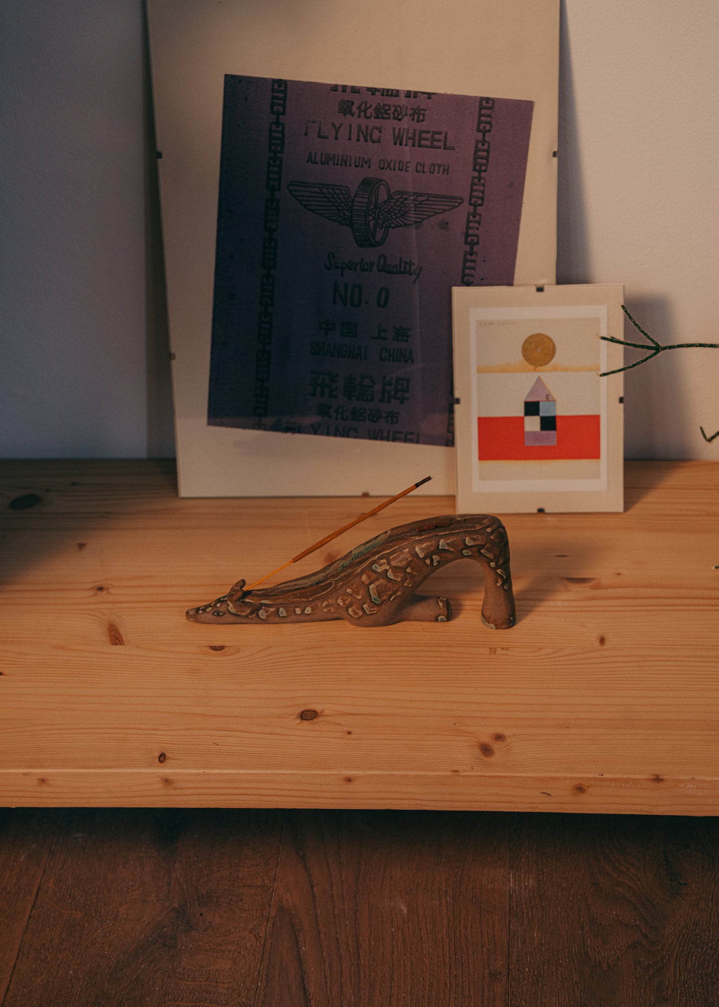 Jirafa Incense Holder